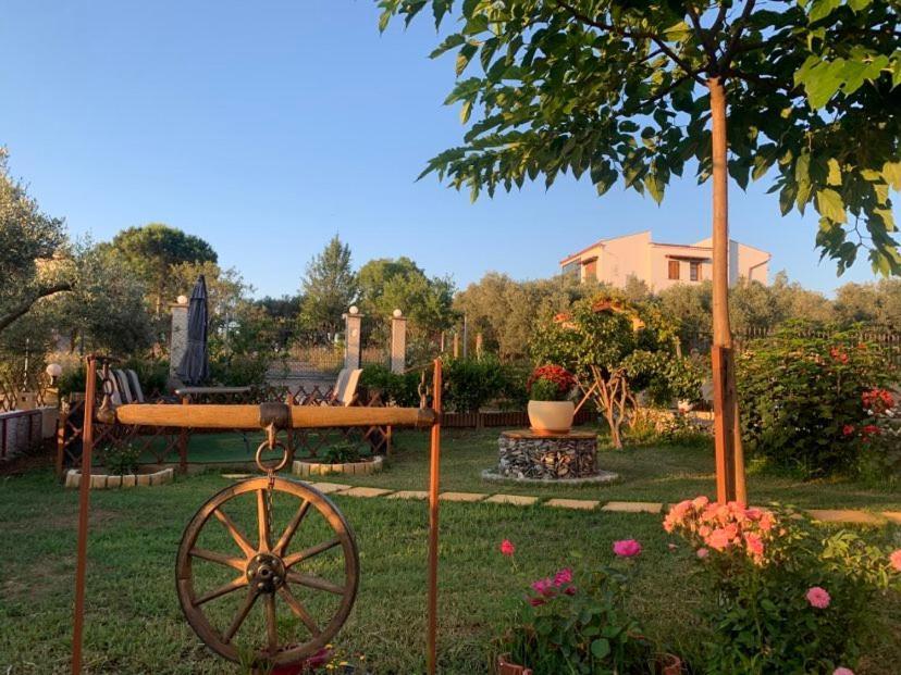 Dora'S Garden Villa Alexandrópolis Exterior foto