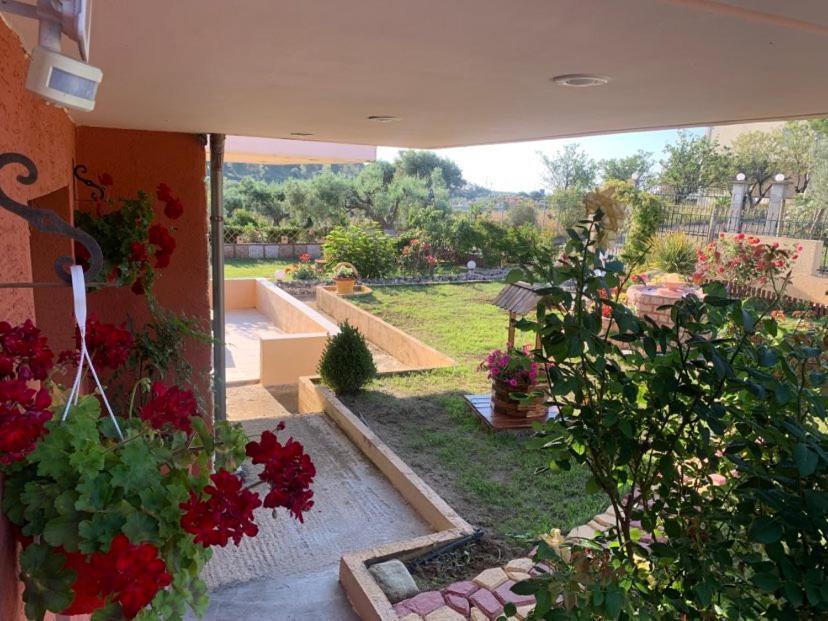 Dora'S Garden Villa Alexandrópolis Exterior foto